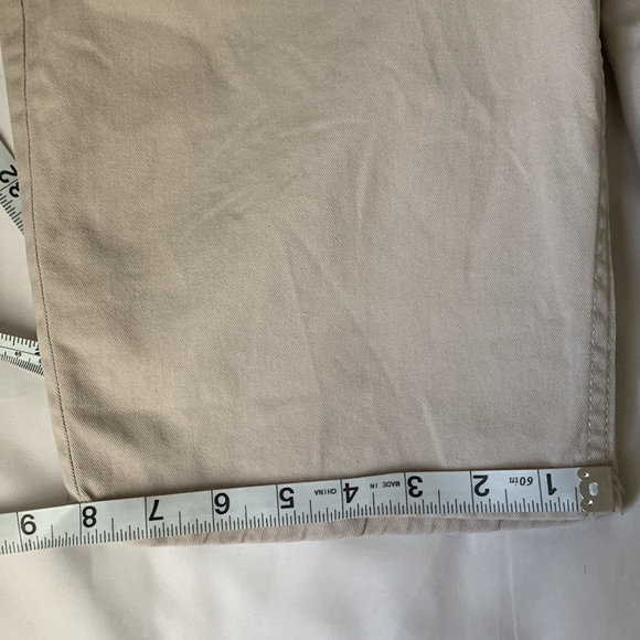 H&M Shorts - Picture 4 of 9